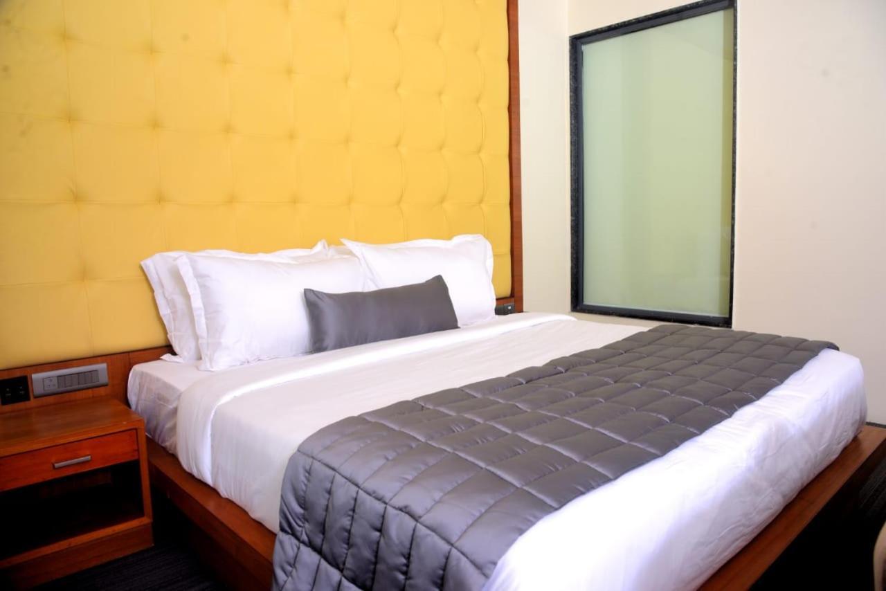 Global Village Luxury Resorts Chikmagalur Exterior photo